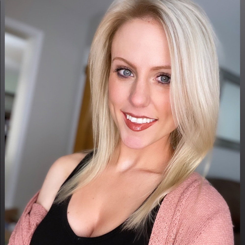 Meet your Posher, Tiffany